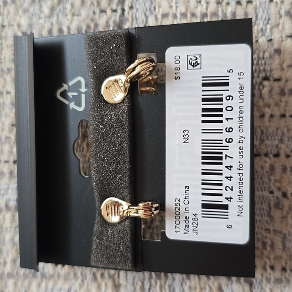 NAPIER BRAND WOMENS FASHION JEWELRY CLIP-ON EARRINGS BUNDLE - Picture 7 of 8